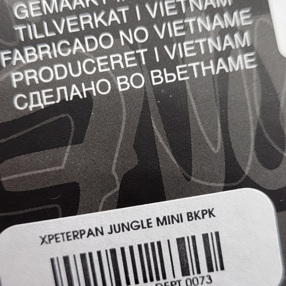 Loungefly Peter Pan & Lost Boys Disney Chibi Jungle Backpack - Picture 8 of 9